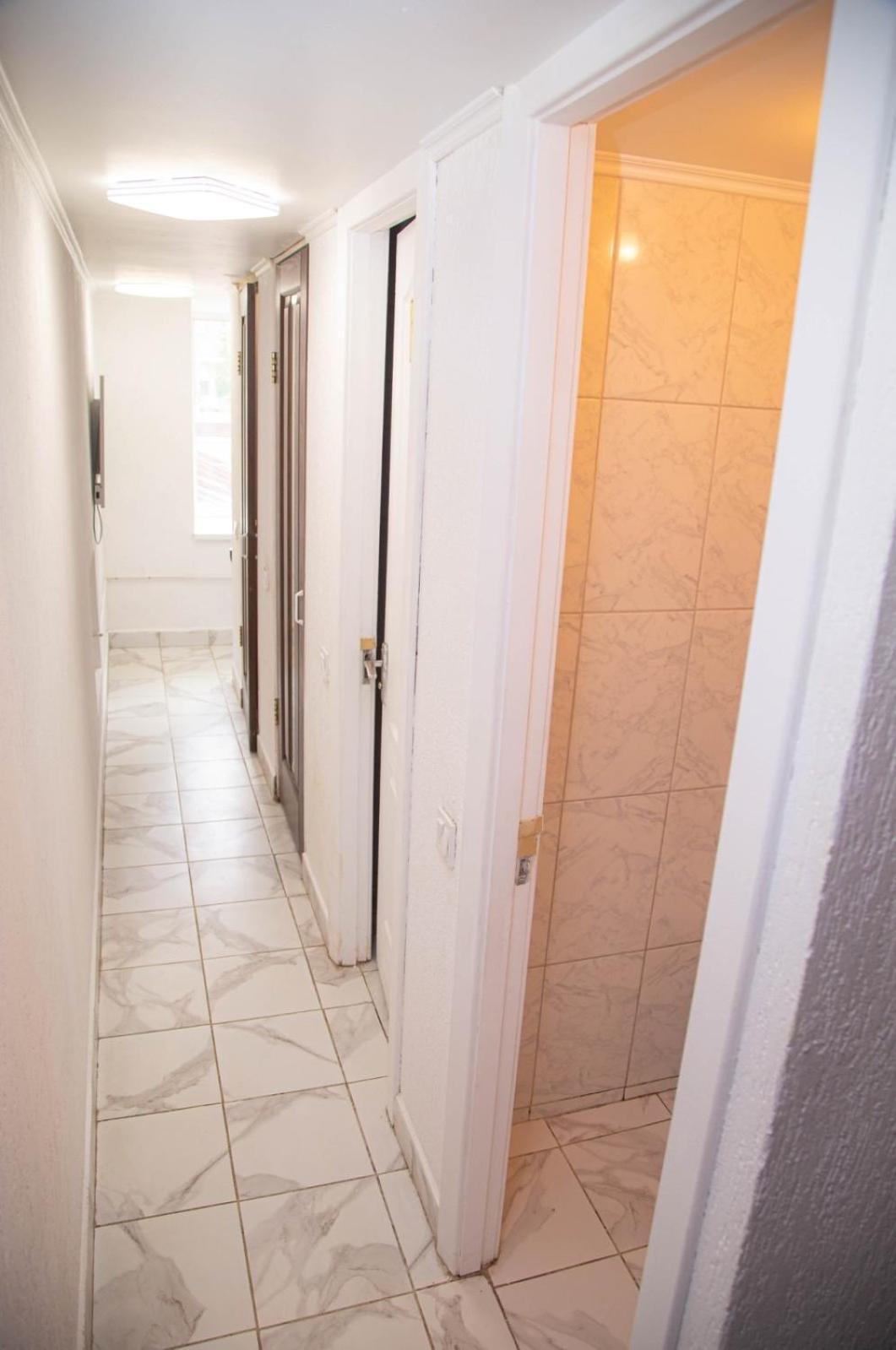 Sun City Hostel 4 Kijów Zewnętrze zdjęcie